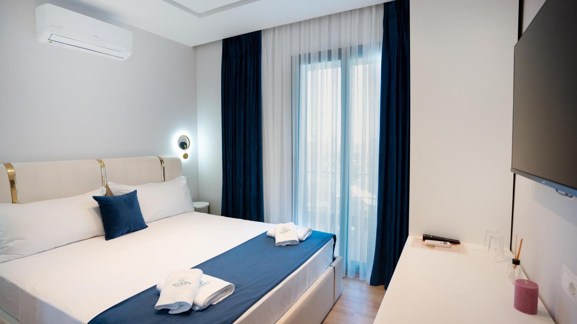 Sea Queen Luxury Hotel Radhimë Buitenkant foto