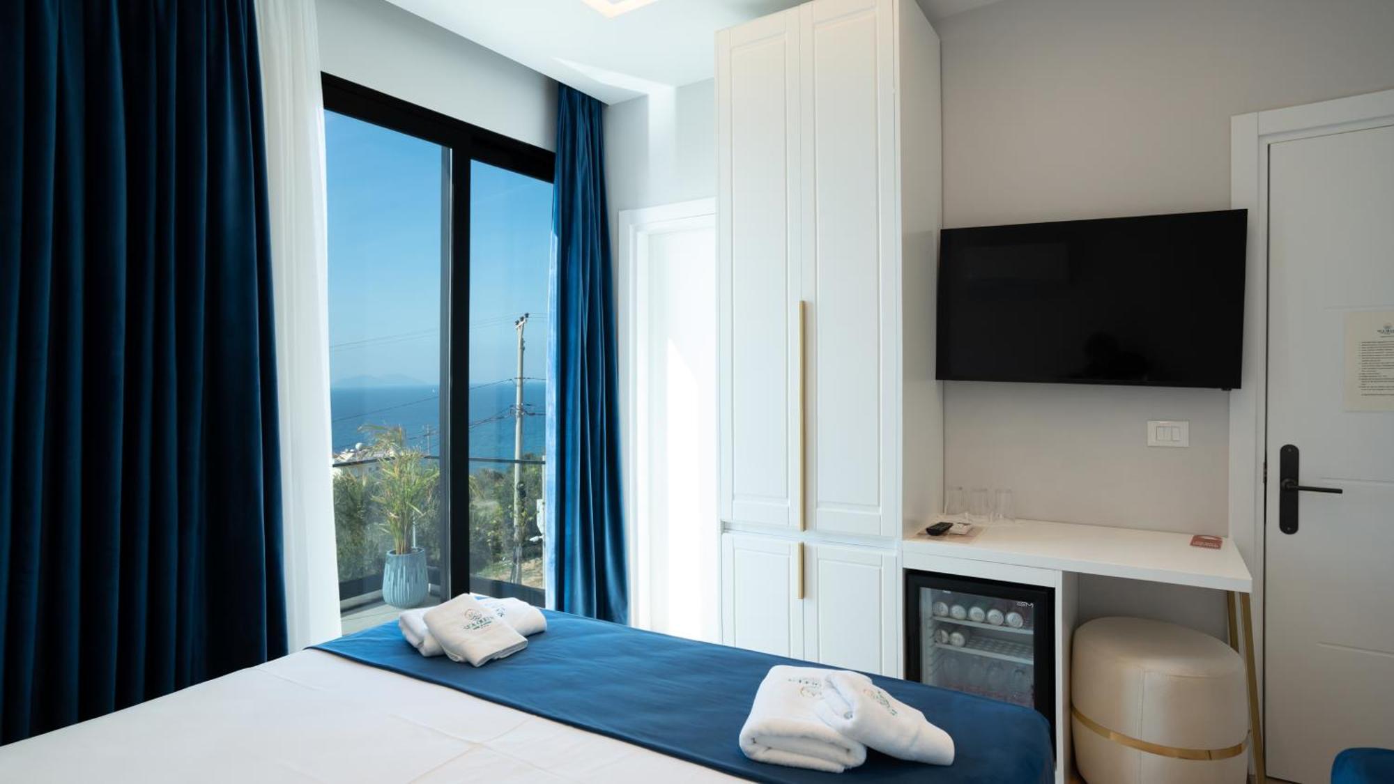 Sea Queen Luxury Hotel Radhimë Buitenkant foto
