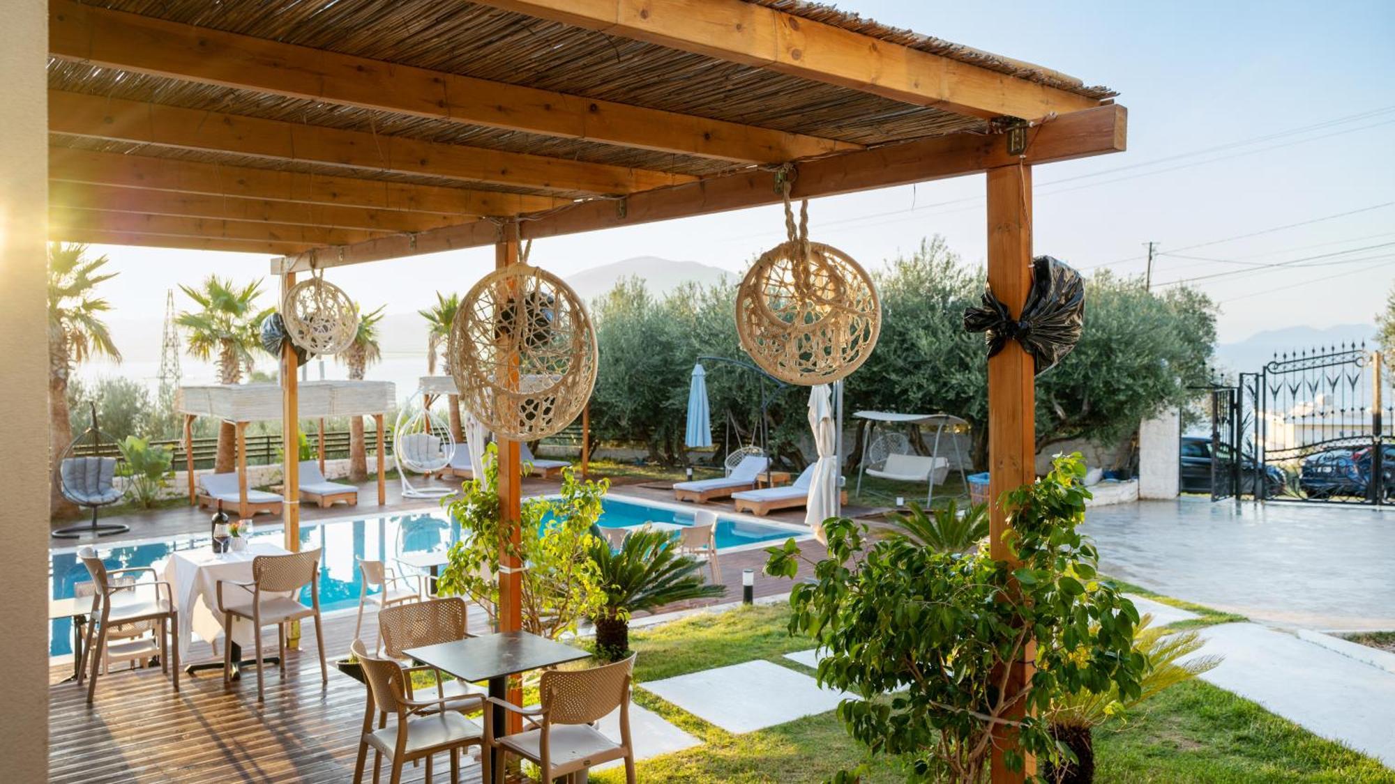 Sea Queen Luxury Hotel Radhimë Buitenkant foto