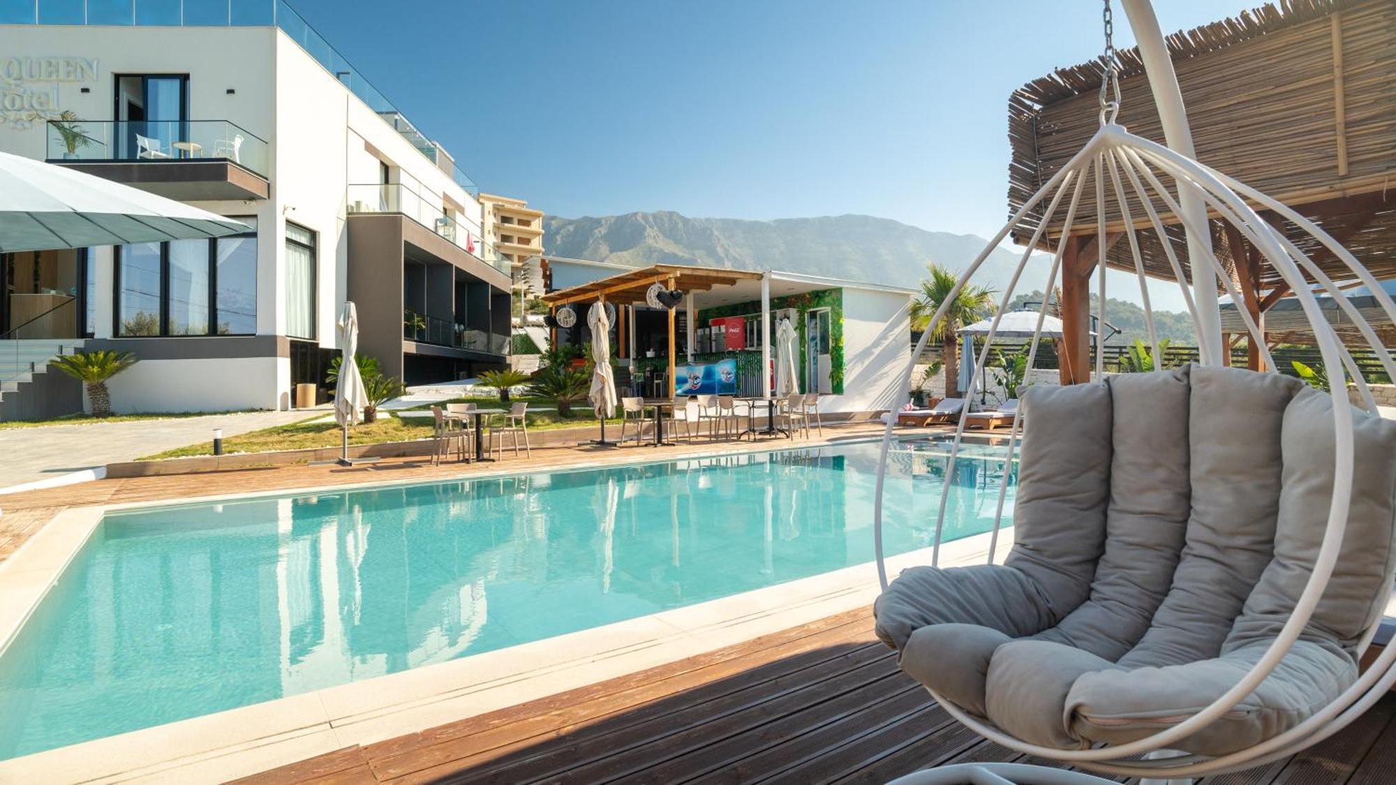 Sea Queen Luxury Hotel Radhimë Buitenkant foto